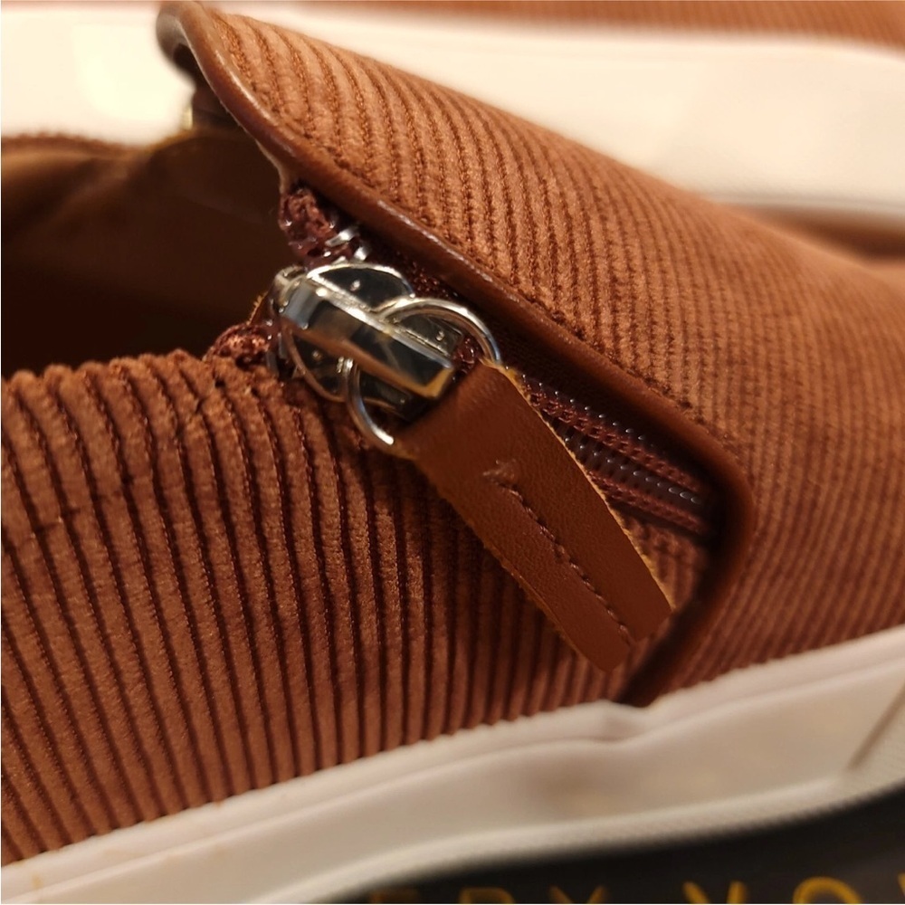 Volatile Deckers Corduroy Shoes Womens Size 7 Tan Brown Flats NEW - Picture 7 of 9